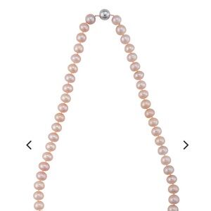 Chic Blush Pearl Necklace